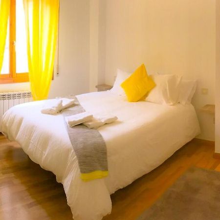 Az El Balcon De Conde De Aranda II Apartment Zaragoza Ngoại thất bức ảnh
